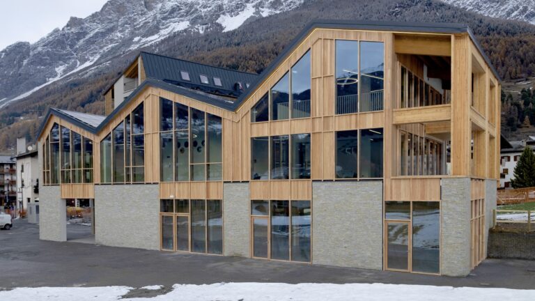 Lo Stelvio Ski Centre su The Plan